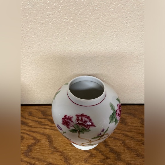 Vintage Taste Setter Sigma PLUMROSE by Gail Levitis Floral Vase Jar 7 1/2" Tall - Picture 8 of 11